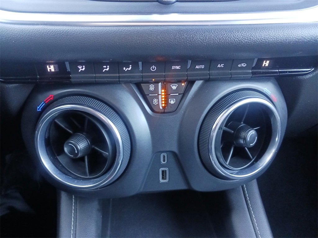 Used 2023 Chevrolet Blazer LT image 23