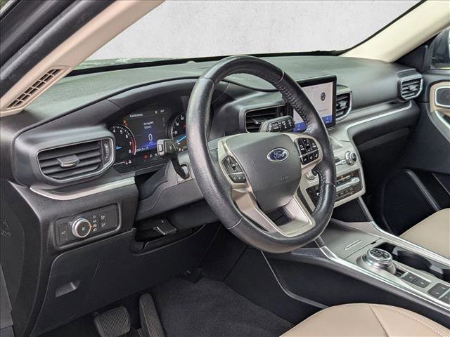 Used 2021 Ford Explorer XLT w/ Equipment Group 202A RWD image 8