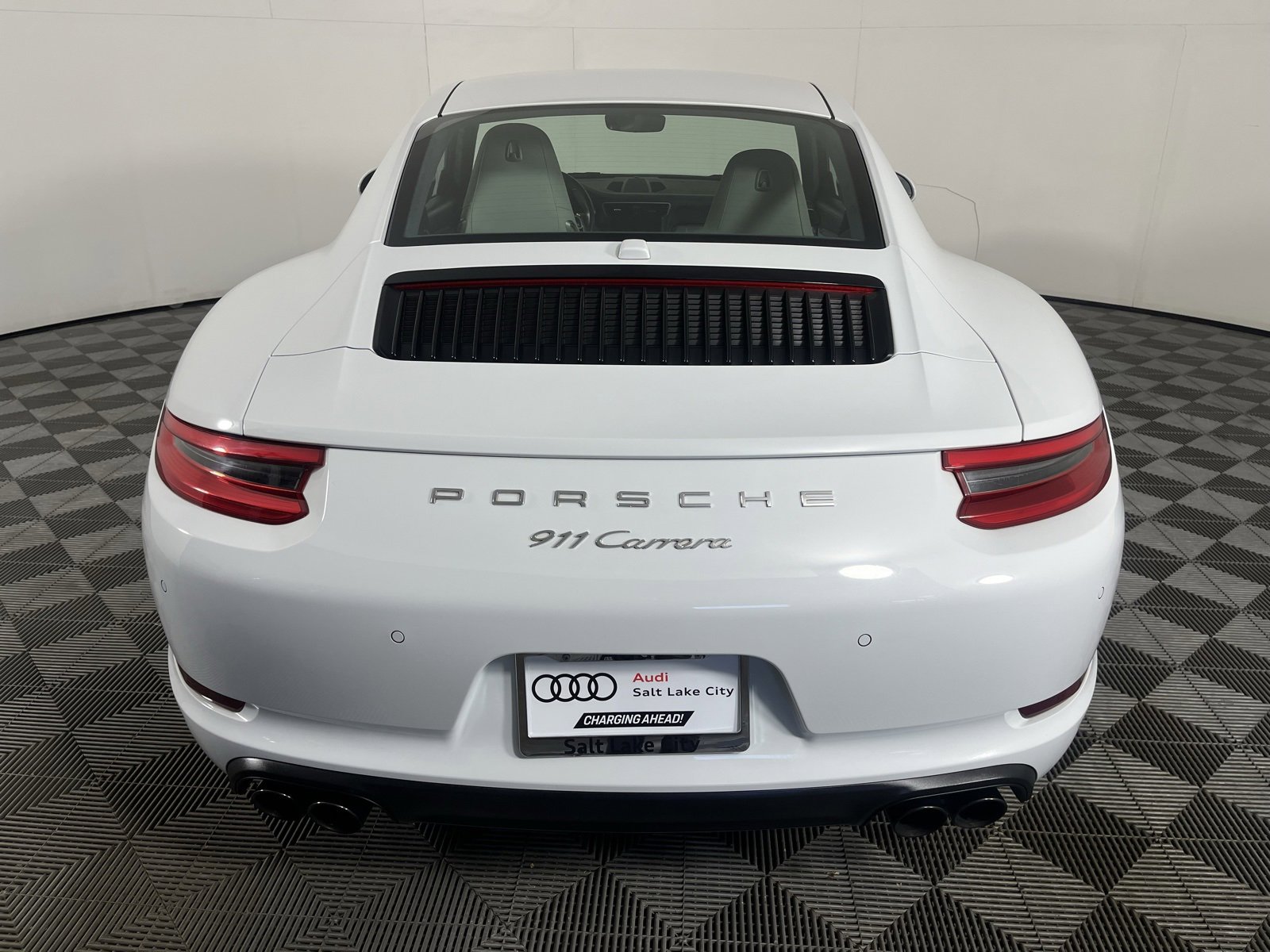 Used 2018 Porsche 911 Carrera image 6