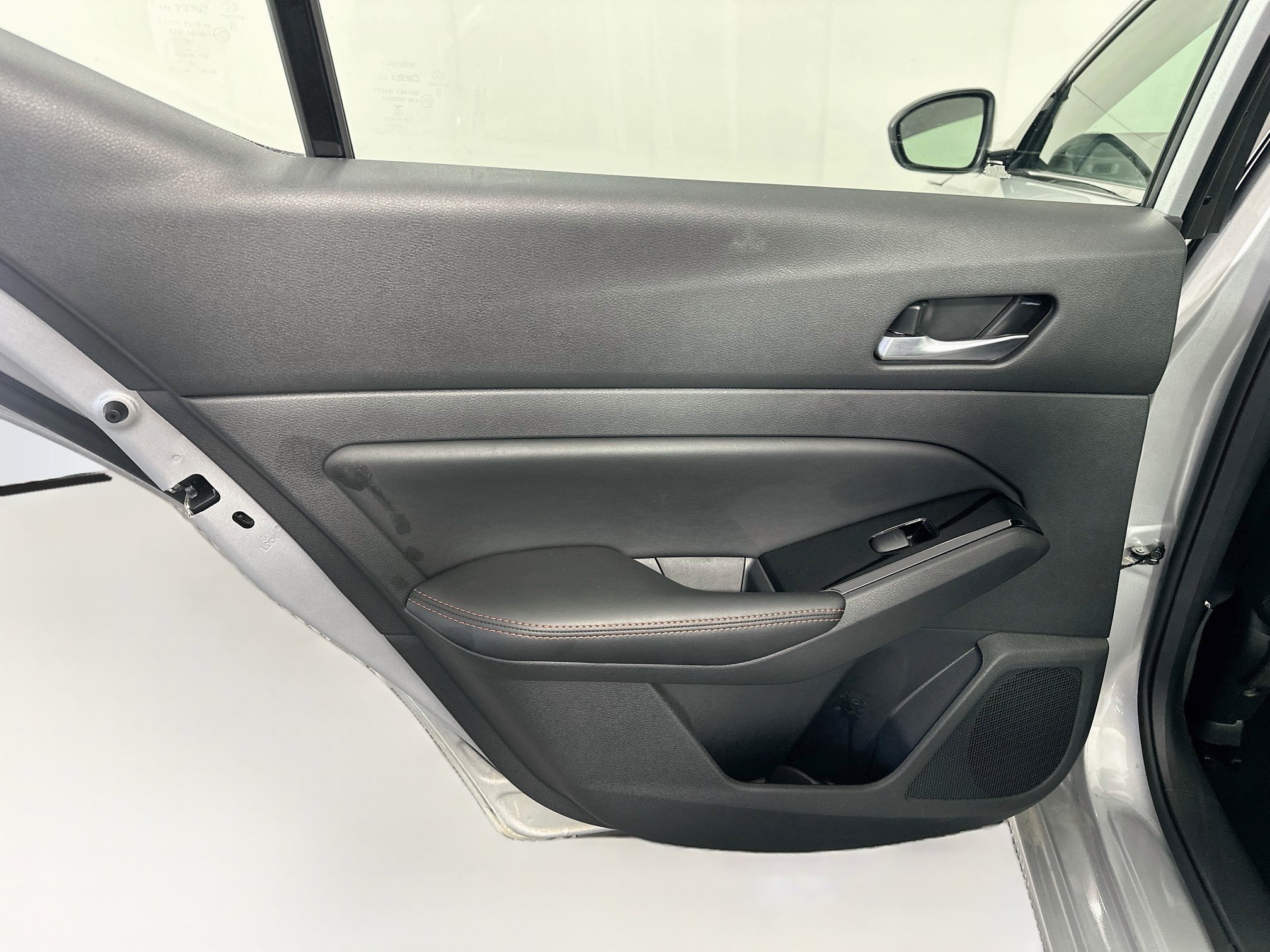 Used 2025 Nissan Altima 2.5 SR FWD image 24