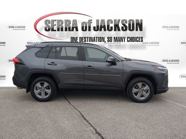 Used 2024 Toyota RAV4 XLE image 10