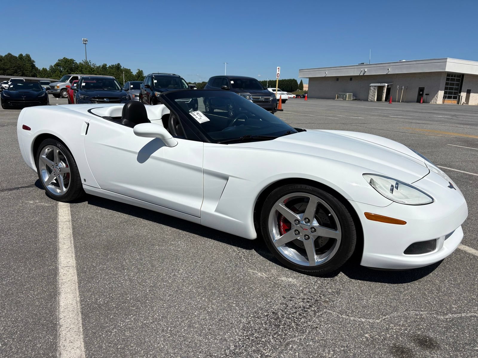 Used 2006 Chevrolet Corvette Convertible w/ Preferred Equipment Group RWD image 1