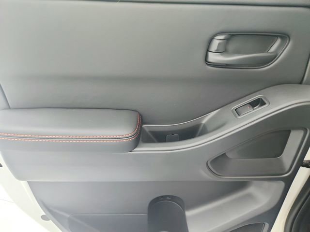 New 2026 Nissan Frontier PRO-4X w/ Pro-4x Convenience Package image 40