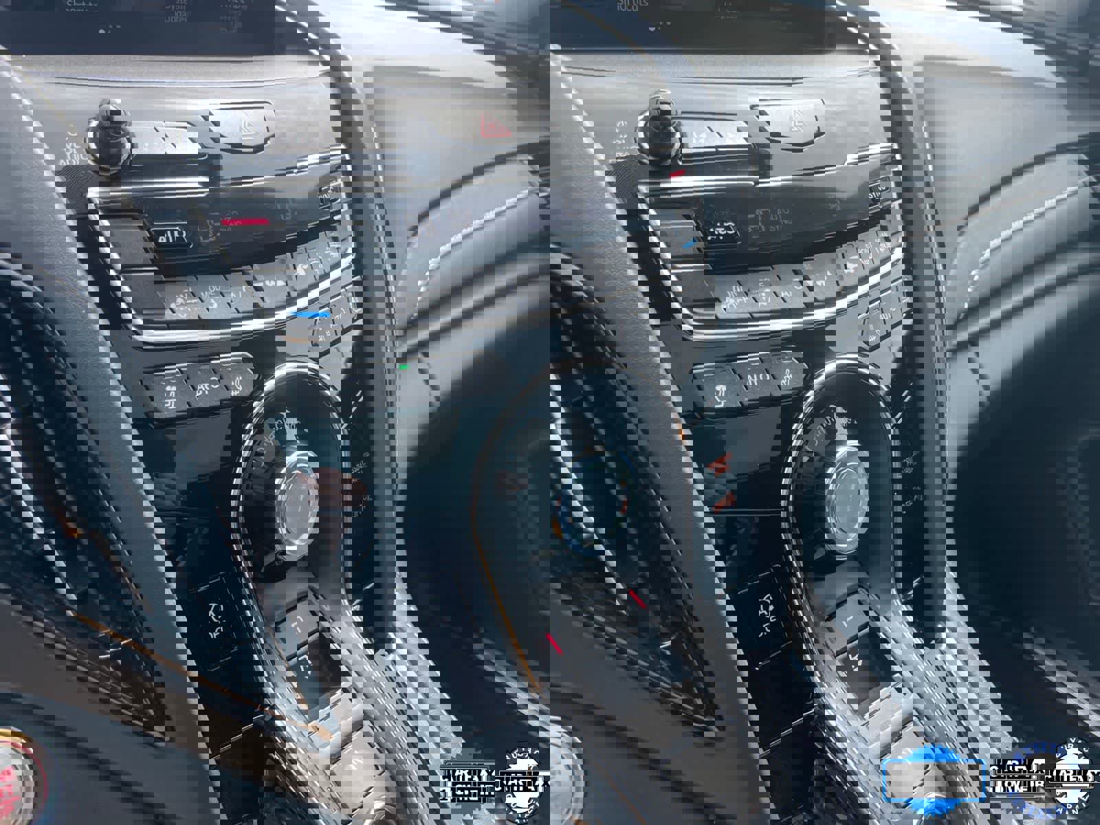 Certified 2025 Acura MDX SH-AWD w/ Advance Package image 19