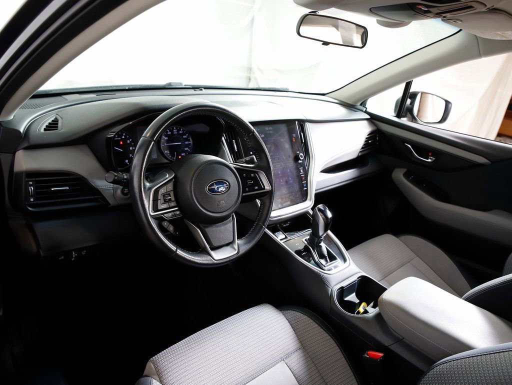 Used 2022 Subaru Outback Premium image 11