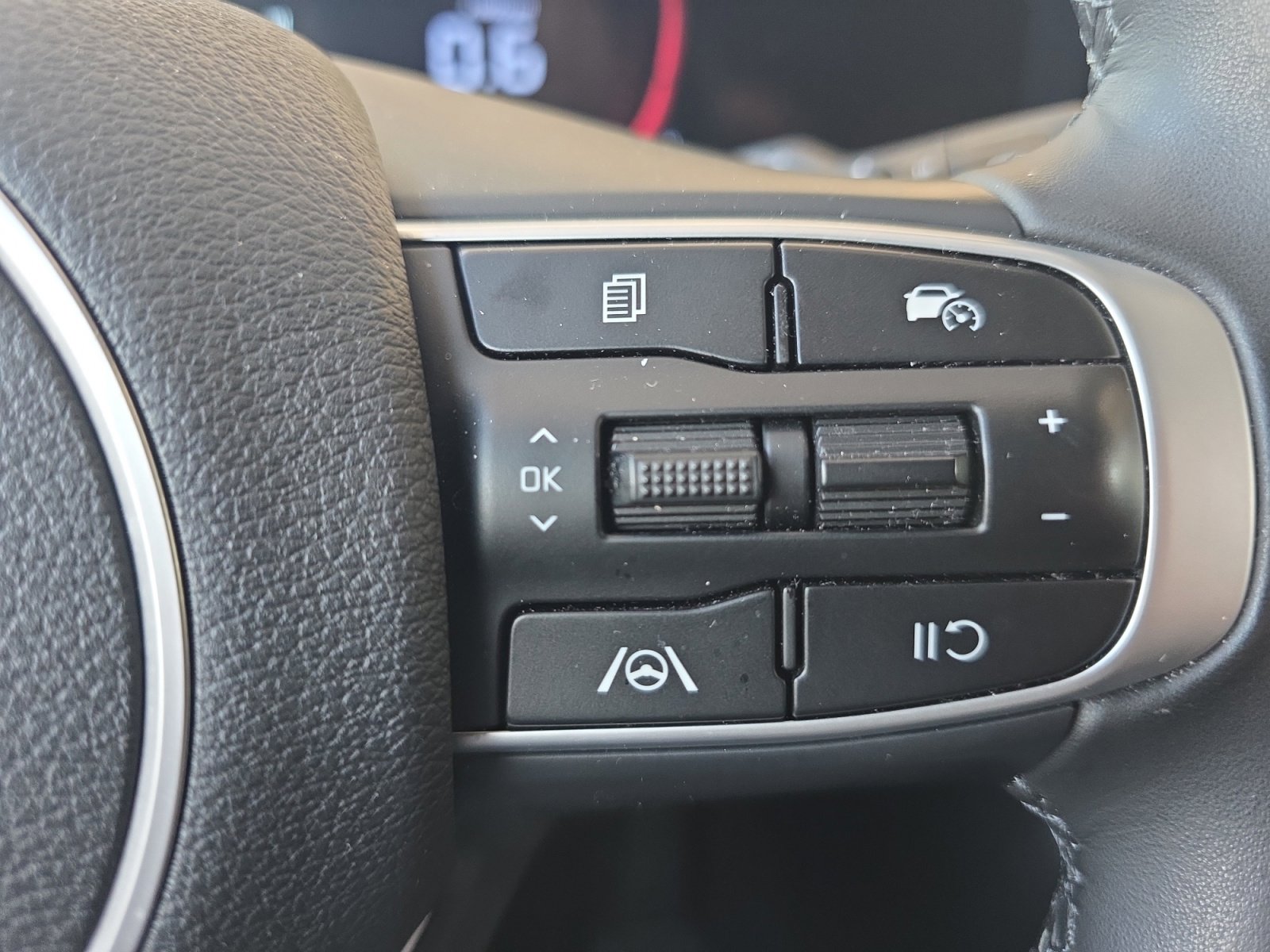 Certified 2023 Kia Sportage EX image 24
