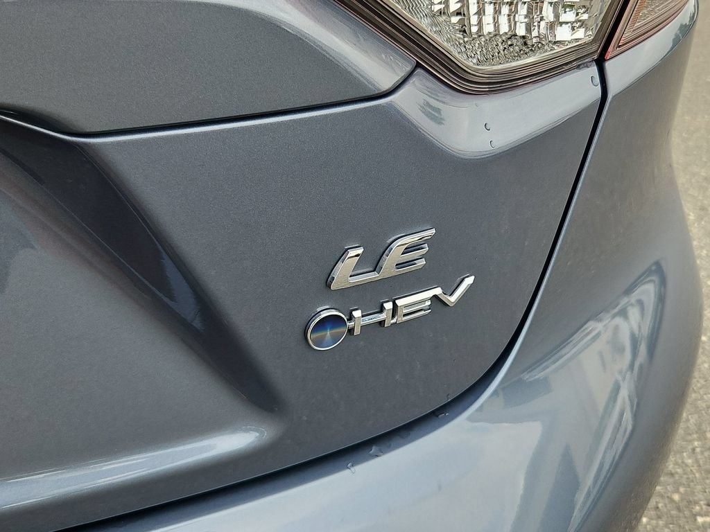 Used 2025 Toyota Corolla LE w/ Convenience Package FWD image 29
