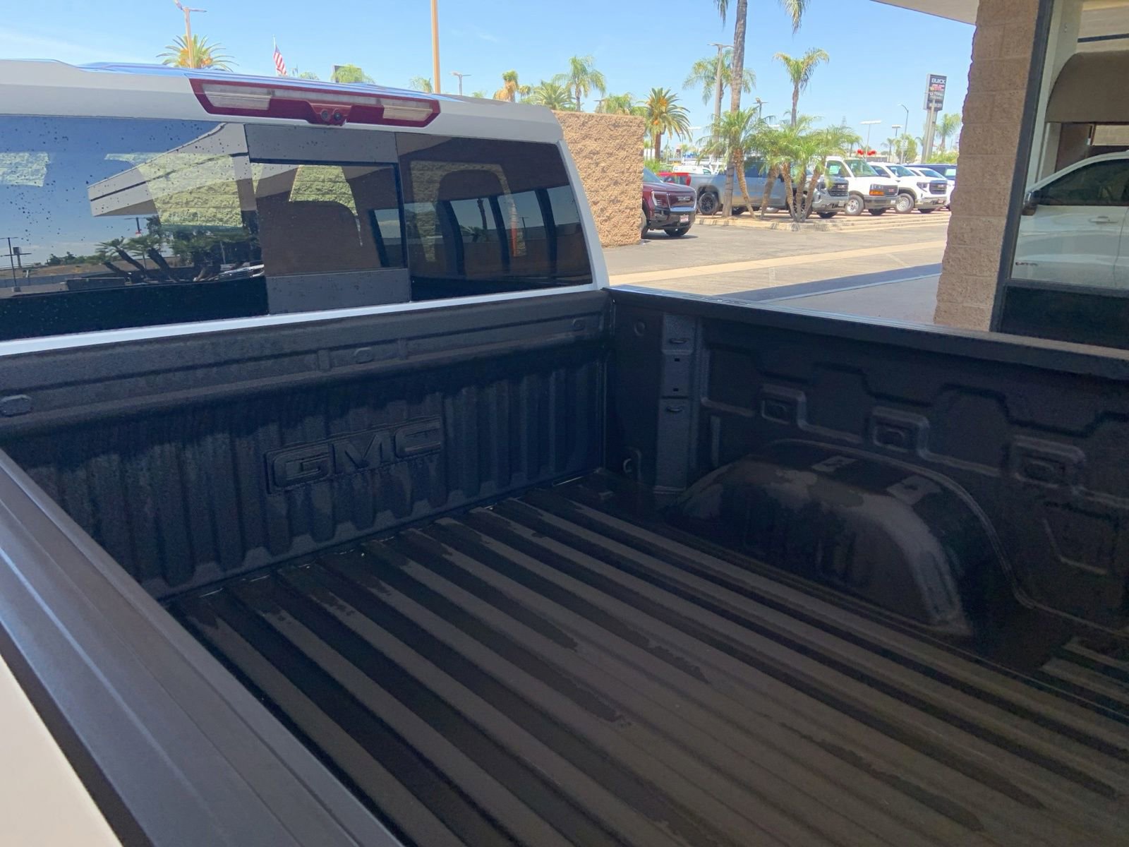 Certified 2026 GMC Sierra 1500 AT4 w/ Technology Package AWD/4WD image 7