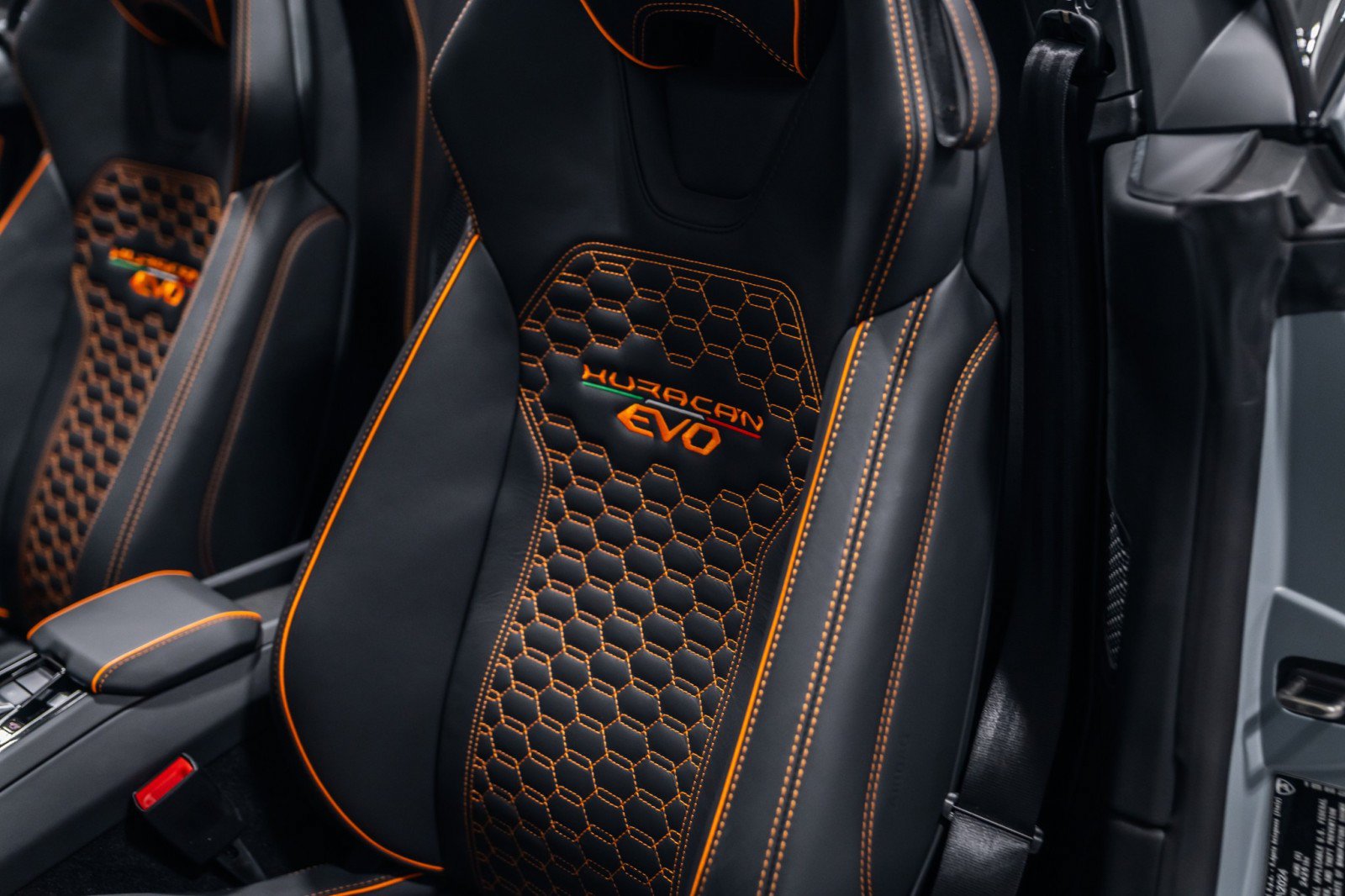 Used 2024 Lamborghini Huracan EVO AWD/4WD image 20