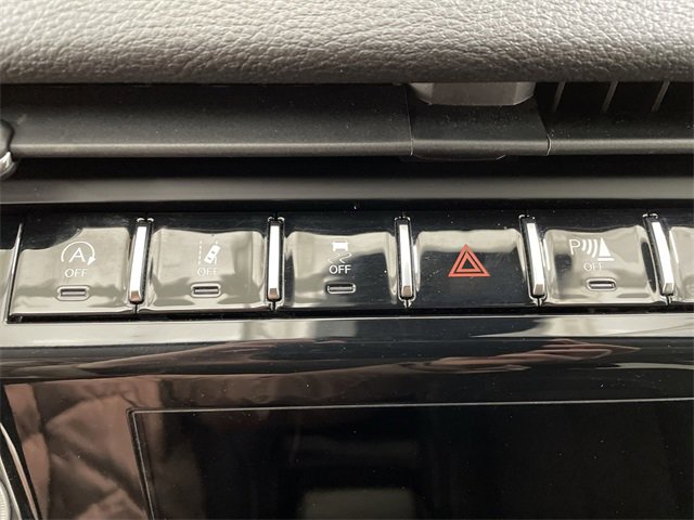 Used 2024 Jeep Grand Cherokee Laredo image 28