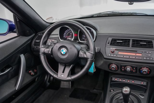 Used 2006 BMW M Roadster RWD image 4