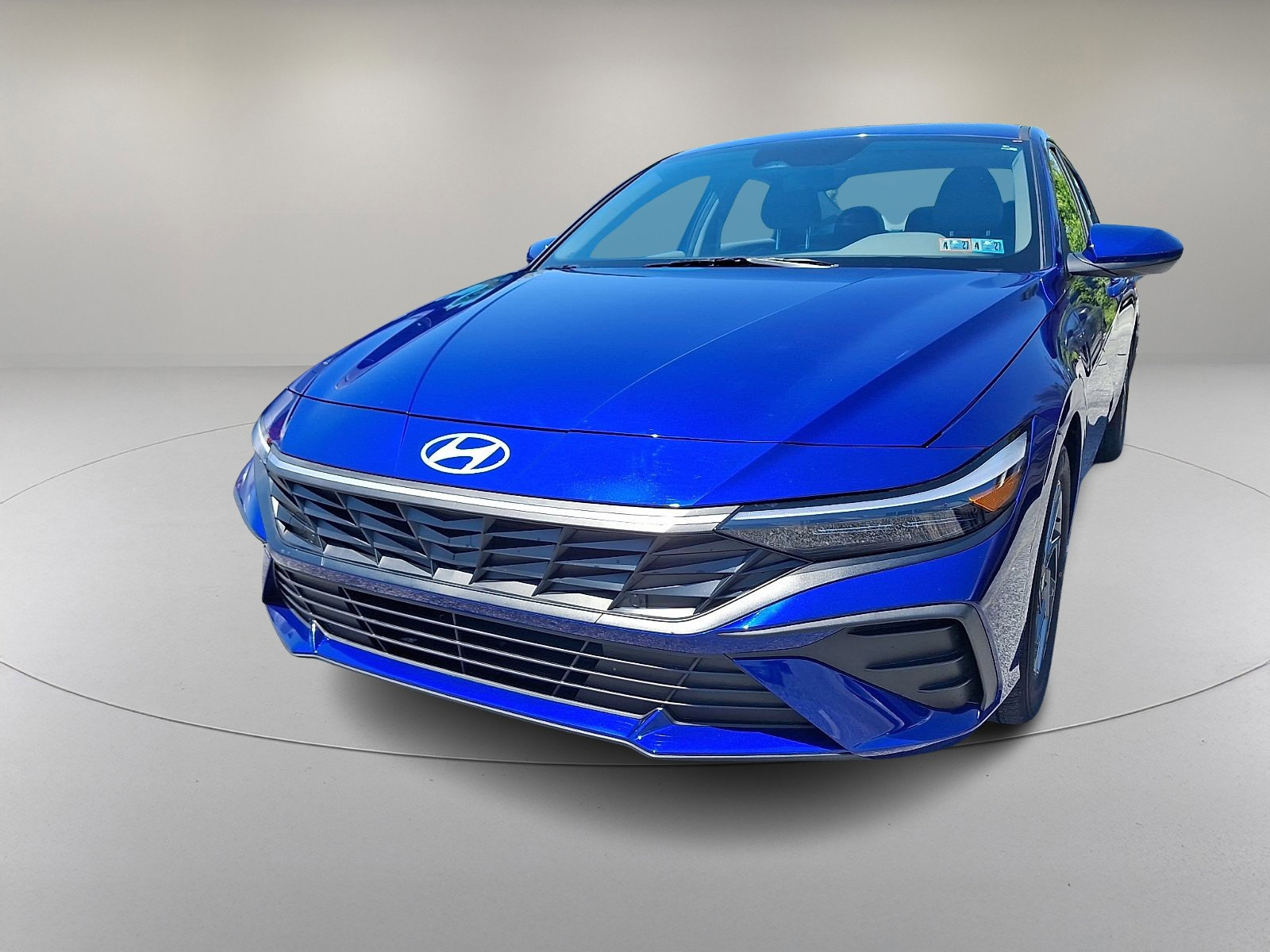 Used 2024 Hyundai Elantra SEL FWD image 4