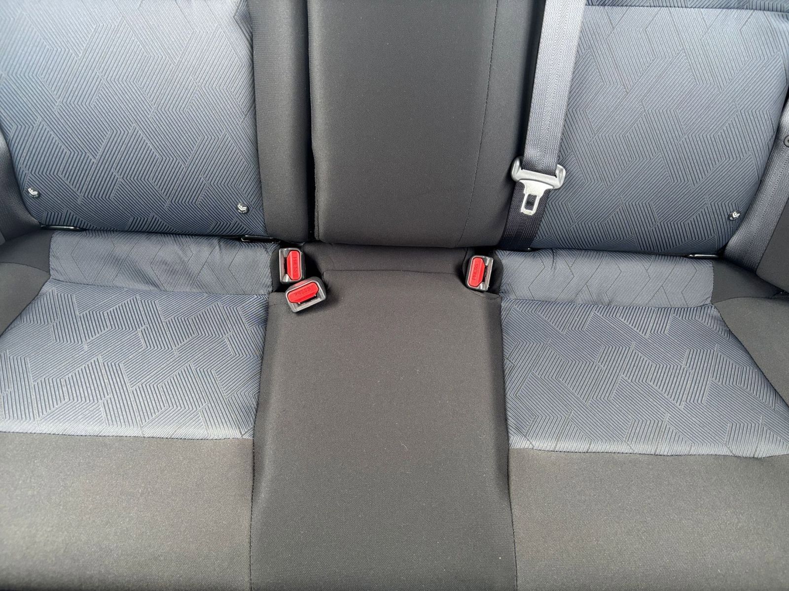 Used 2025 Nissan Versa SV FWD image 36