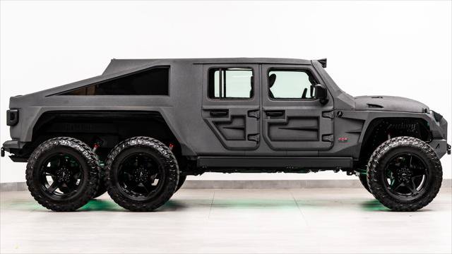 Used 2025 Jeep Gladiator Sport AWD/4WD image 7