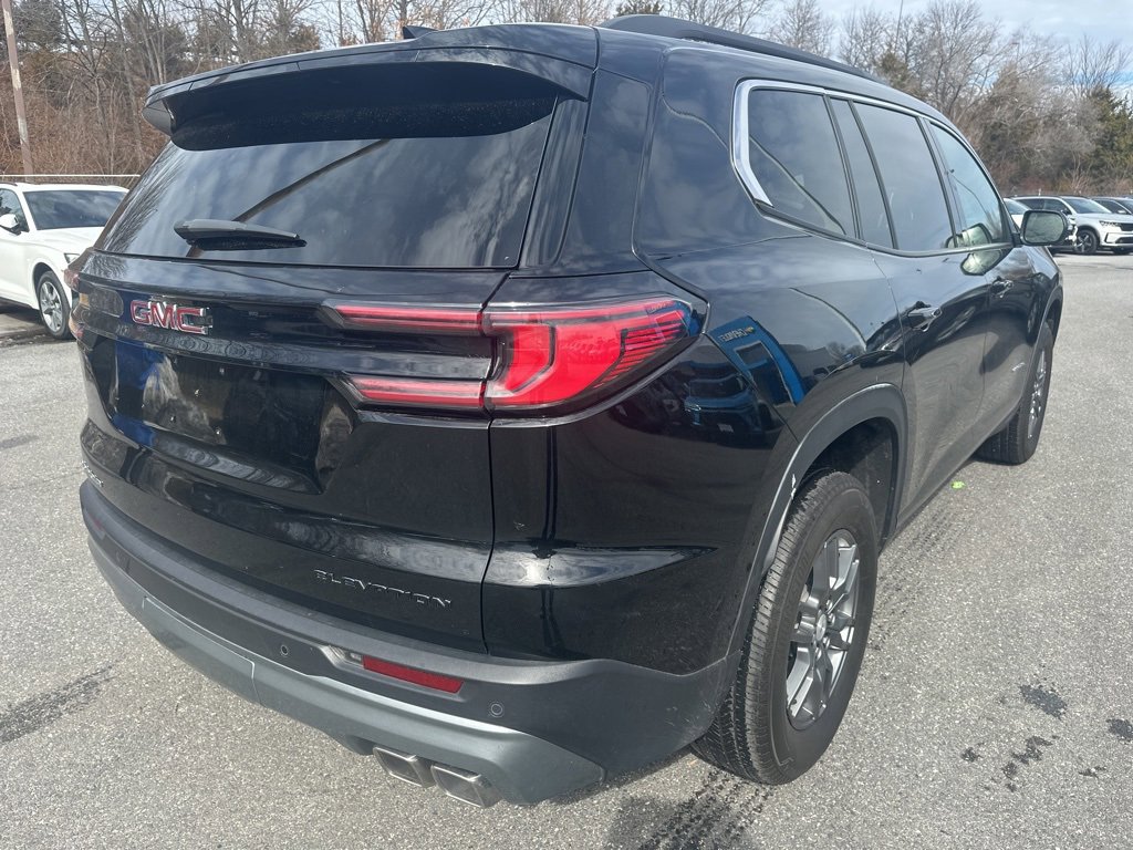 Used 2025 GMC Acadia Elevation image 5