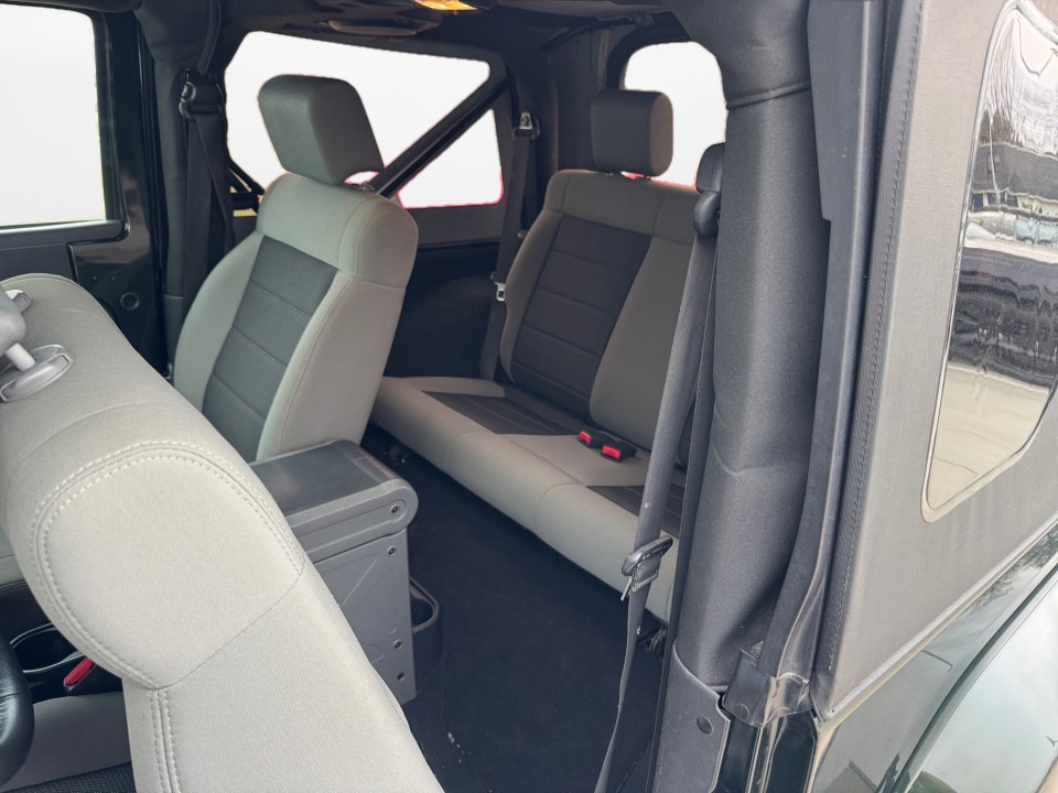 Used 2010 Jeep Wrangler Sahara w/ Trailer Tow Group image 15