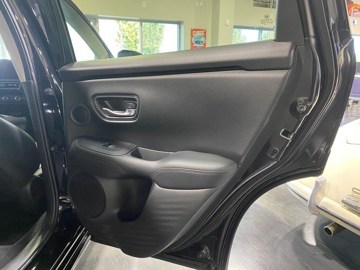 Used 2026 Honda HR-V EX-L image 16