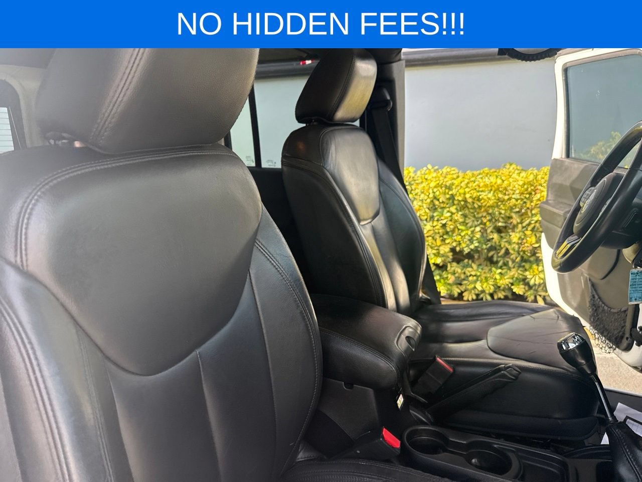 Used 2015 Jeep Wrangler Unlimited Sahara AWD/4WD image 17