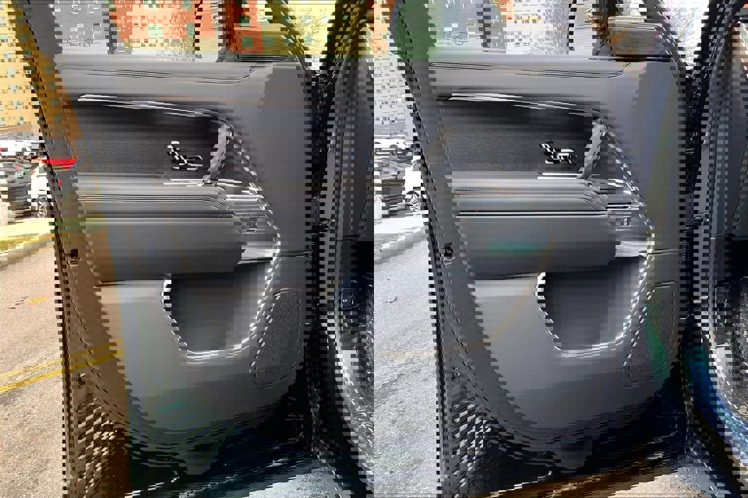 New 2026 Land Rover Range Rover SE image 10