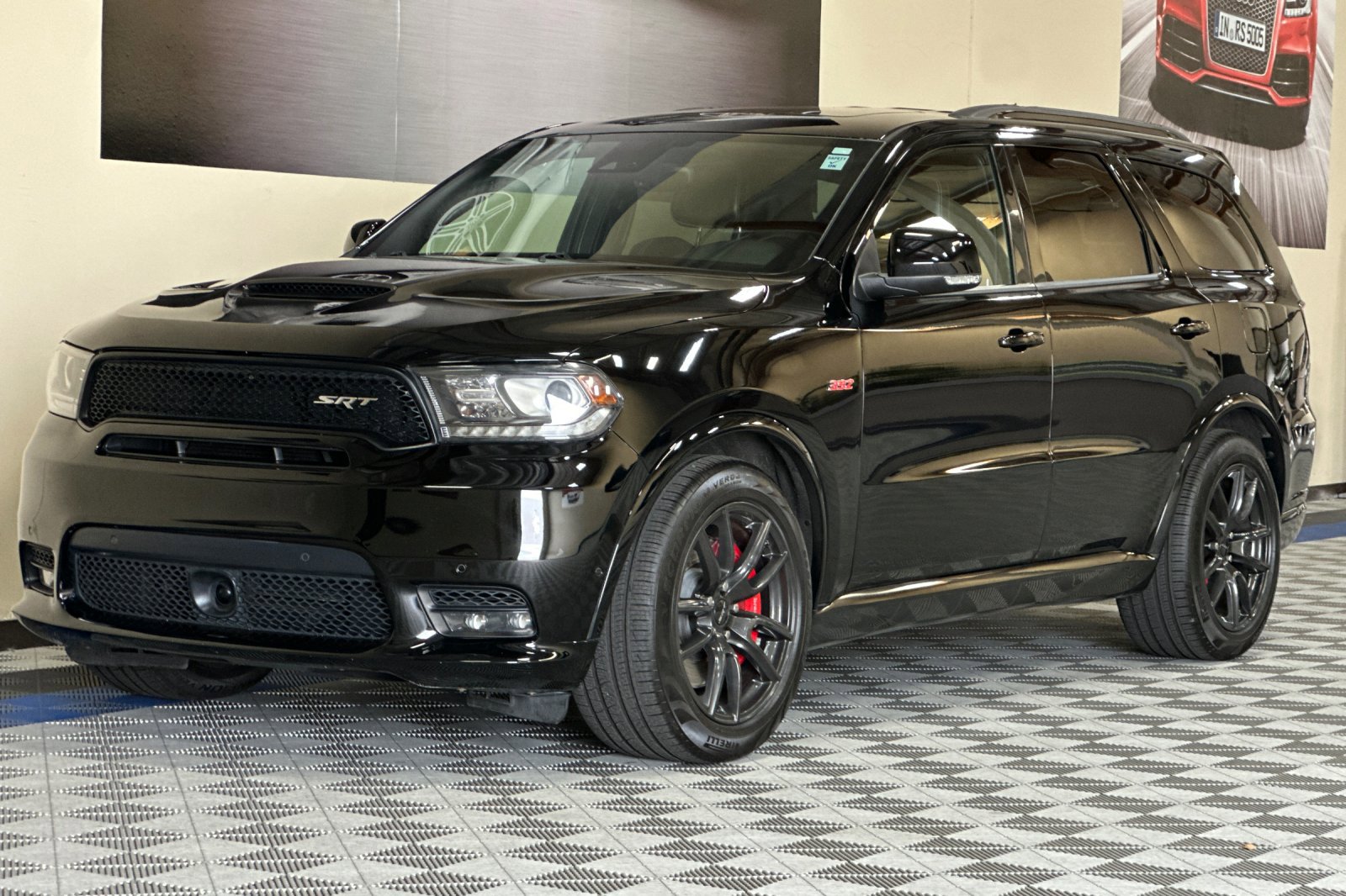 Used 2018 Dodge Durango SRT w/ SRT Interior Appearance Group image 8