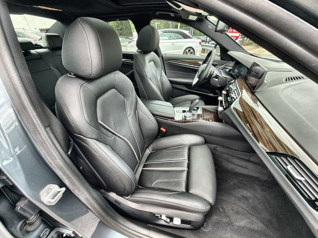 Used 2019 BMW 540i xDrive w/ Premium Package AWD/4WD image 22