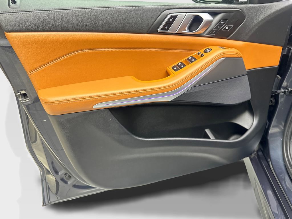 Used 2022 BMW X5 sDrive40i w/ M Sport Package image 32