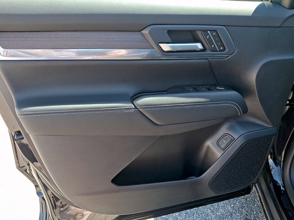 New 2026 GMC Terrain Denali AWD/4WD image 8