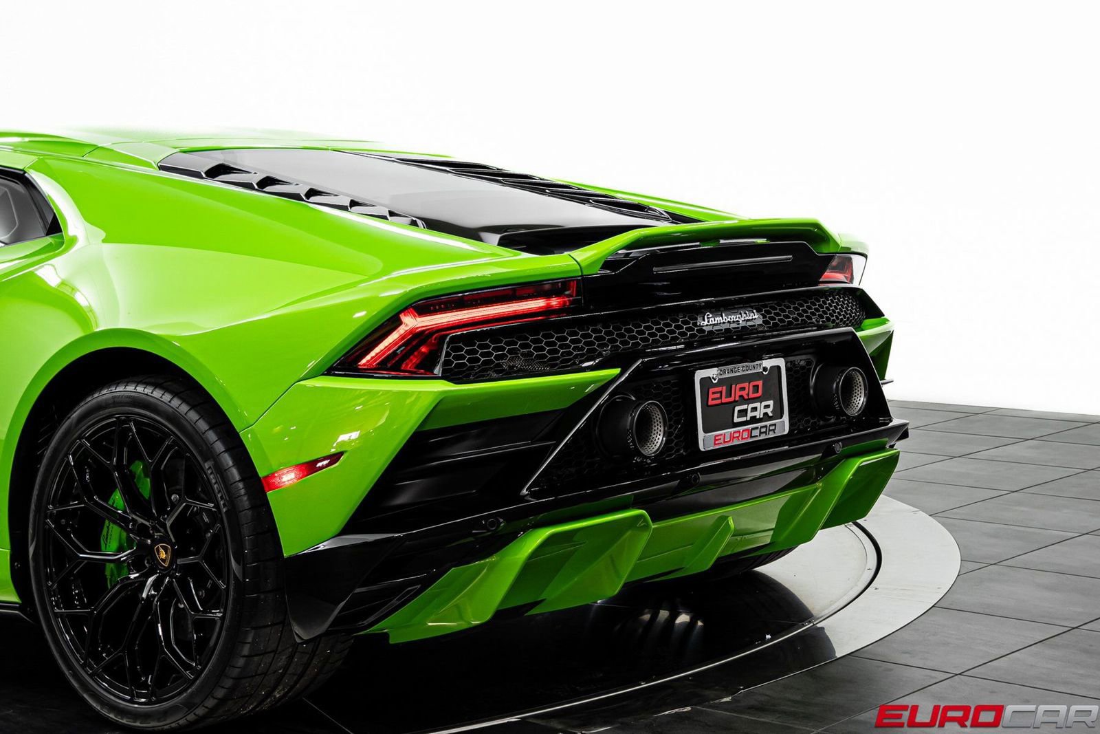 Used 2023 Lamborghini Huracan EVO image 15
