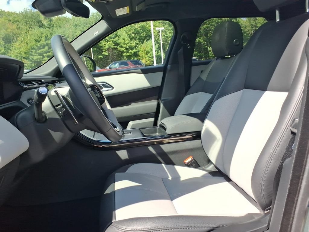 New 2026 Land Rover Range Rover Velar Dynamic SE AWD/4WD image 12