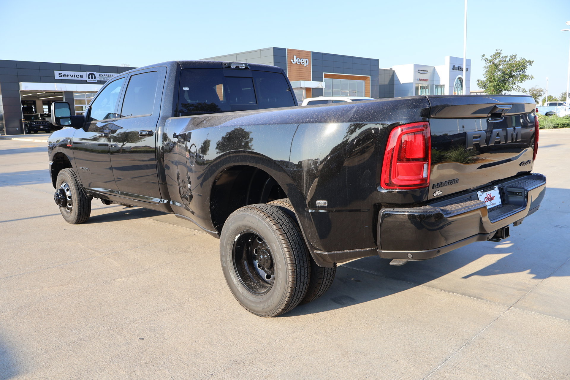 New 2027 RAM 3500 Laramie AWD/4WD image 24