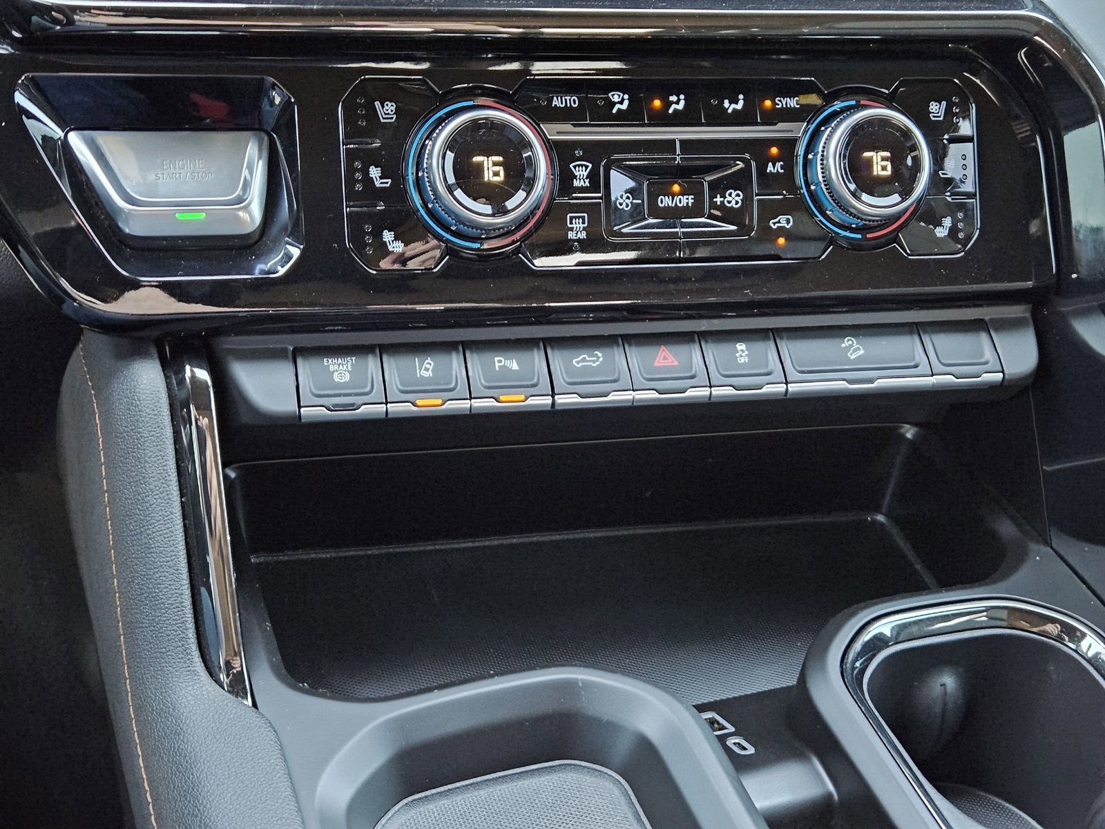 Certified 2025 GMC Sierra 2500 AT4 w/ AT4 Premium Plus Package image 24