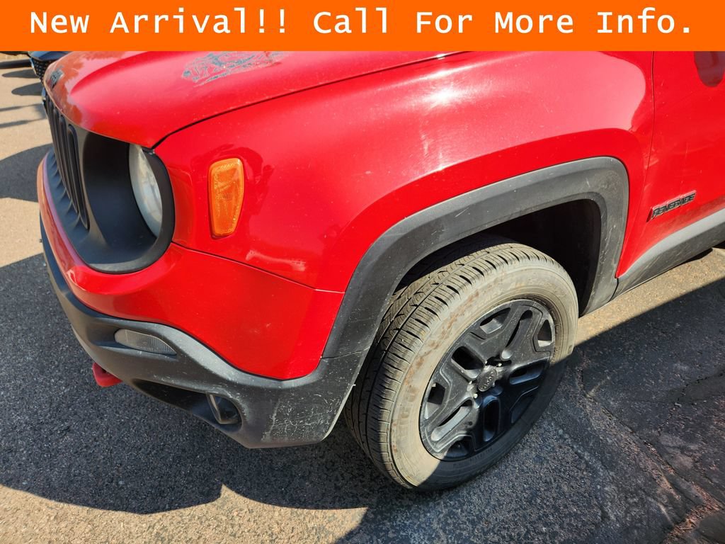 Used 2018 Jeep Renegade Trailhawk AWD/4WD image 6