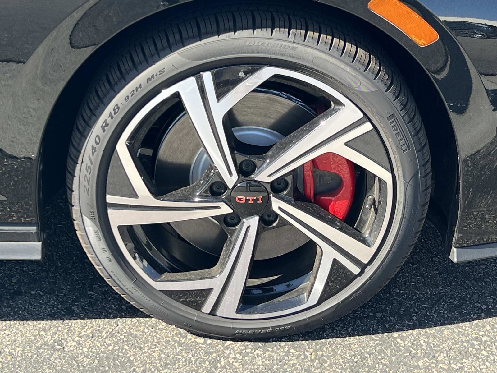 New 2026 Volkswagen GTI SE FWD image 31