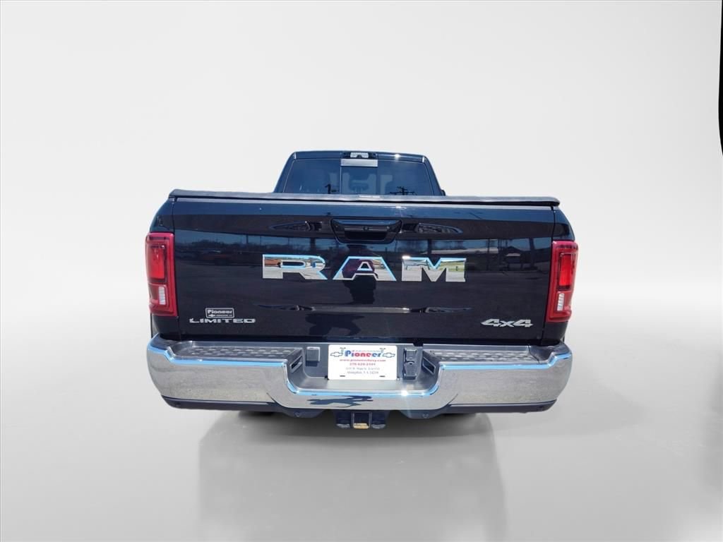 Used 2025 RAM 3500 Limited AWD/4WD image 4