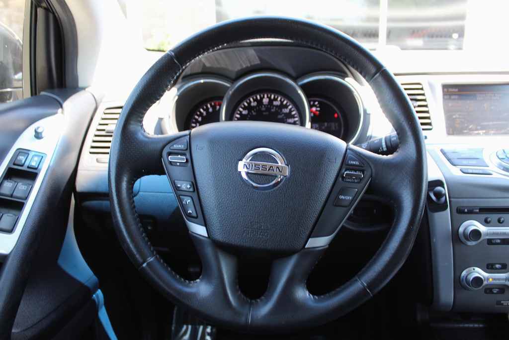 Used 2014 Nissan Murano SV AWD/4WD image 14