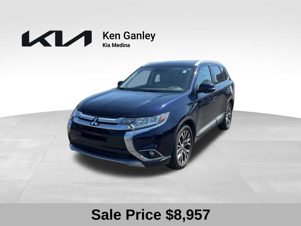 Used 2016 Mitsubishi Outlander GT AWD/4WD image 1