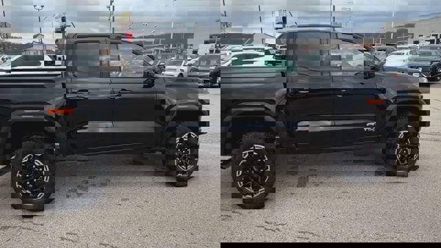 New 2026 GMC Canyon AT4 w/ Technology Plus Package image 9