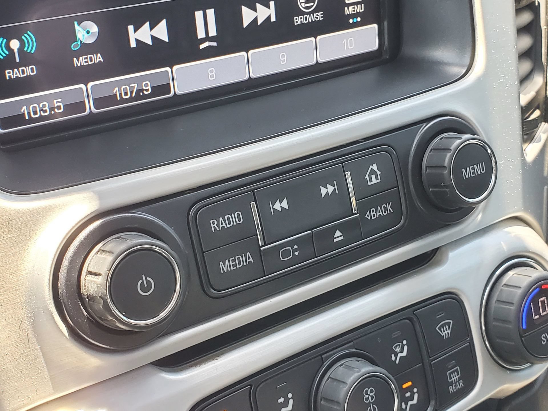 Used 2018 GMC Yukon SLT AWD/4WD image 30