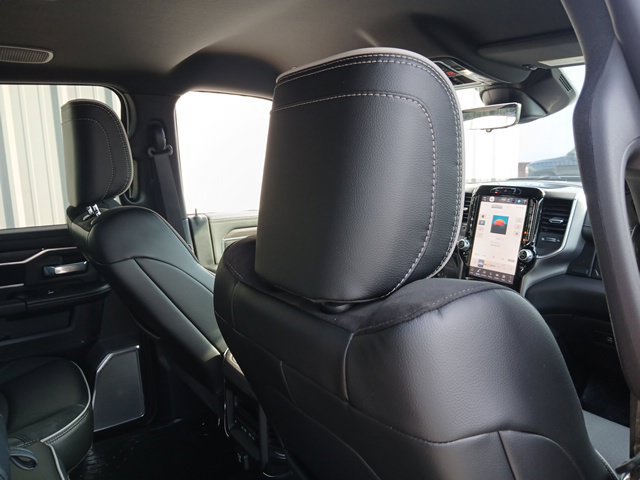 New 2026 RAM 4500 4x4 Crew Cab DRW w/ Laramie Trim Package image 25