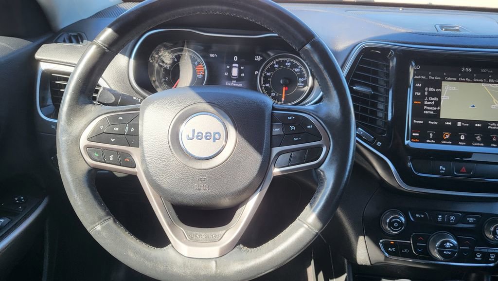 Used 2019 Jeep Cherokee Limited image 30