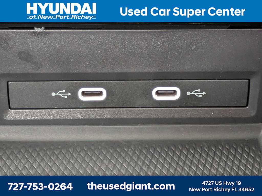 Used 2024 Volkswagen Atlas SEL Premium R-Line AWD/4WD image 34
