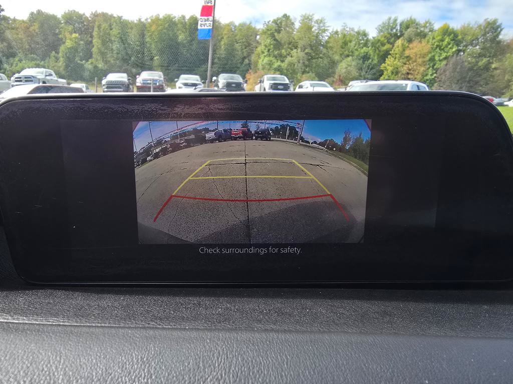 Used 2019 MAZDA MAZDA3 AWD Hatchback w/ Preferred Pkg image 16