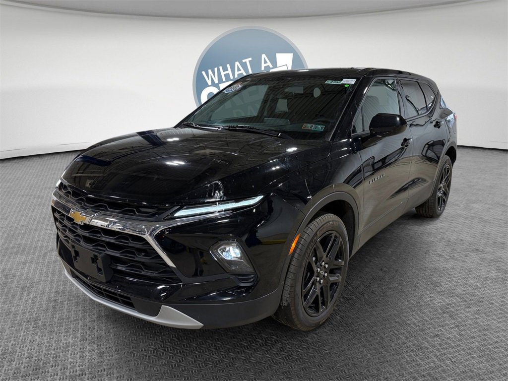 Used 2023 Chevrolet Blazer LT w/ Driver Confidence Package image 8