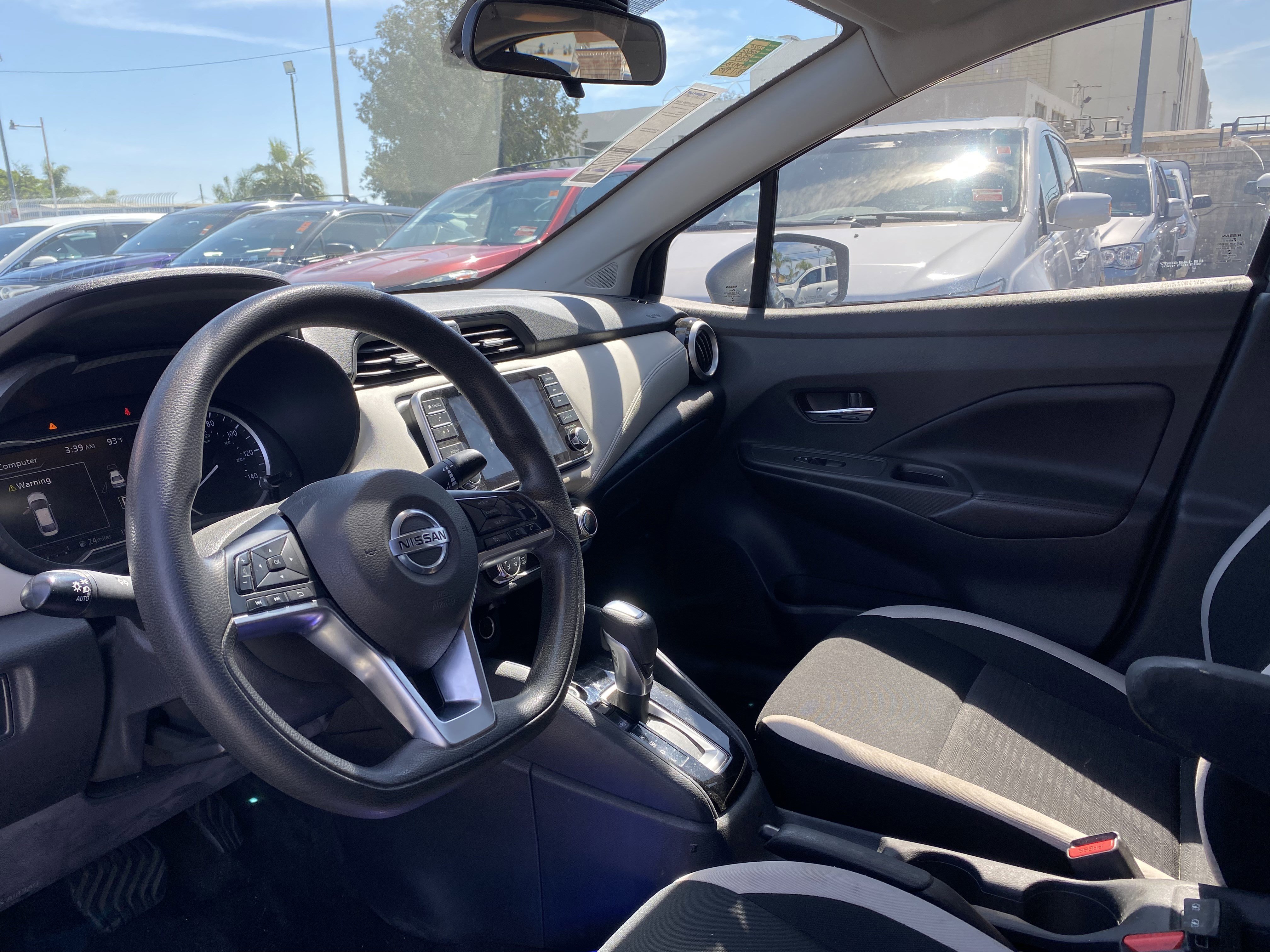 Used 2020 Nissan Versa SV FWD image 16
