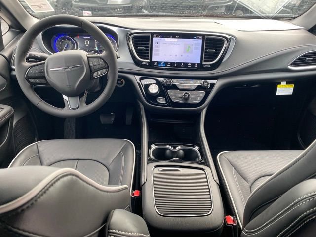 New 2026 Chrysler Pacifica Limited w/ S Appearance Package image 36