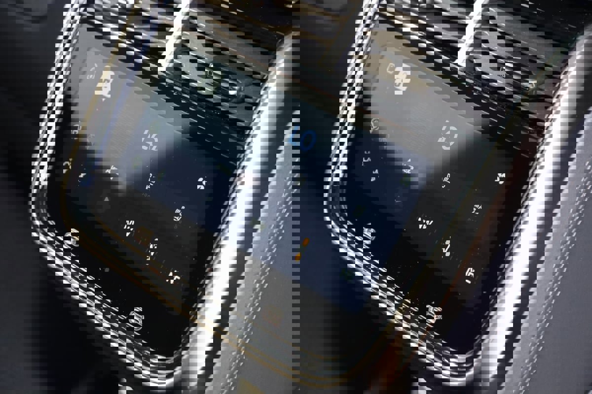 Used 2022 Rivian R1T Adventure image 17