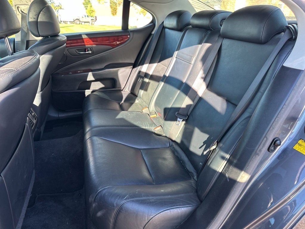Used 2012 Lexus LS 460 AWD w/ Comfort Pkg image 13