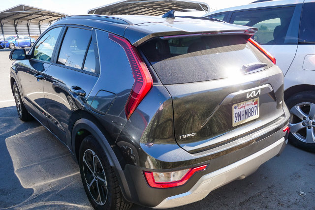 Certified 2024 Kia Niro LX FWD image 10