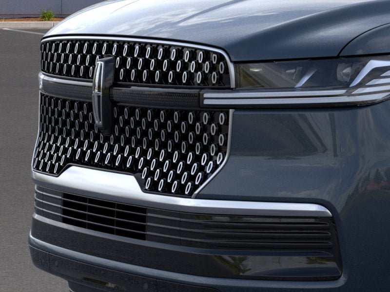 New 2026 Lincoln Navigator L Reserve AWD/4WD image 17
