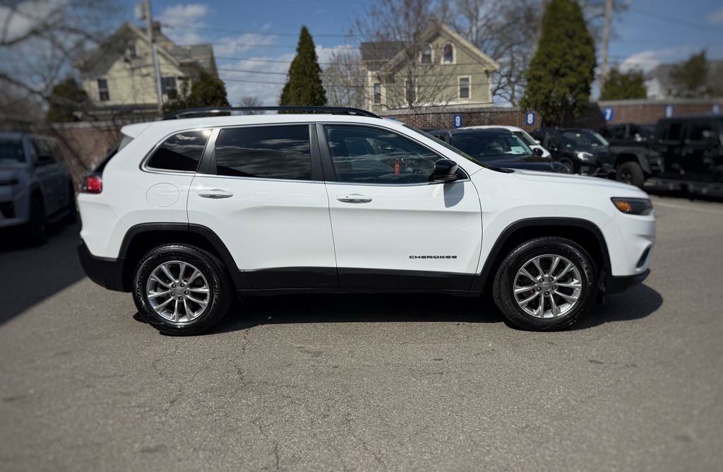 Used 2022 Jeep Cherokee Latitude Lux AWD/4WD image 4